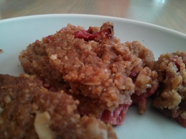 Rhubarb crisp